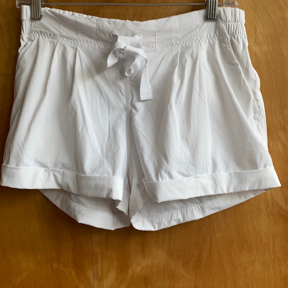 Woman’s Lululemon shorts